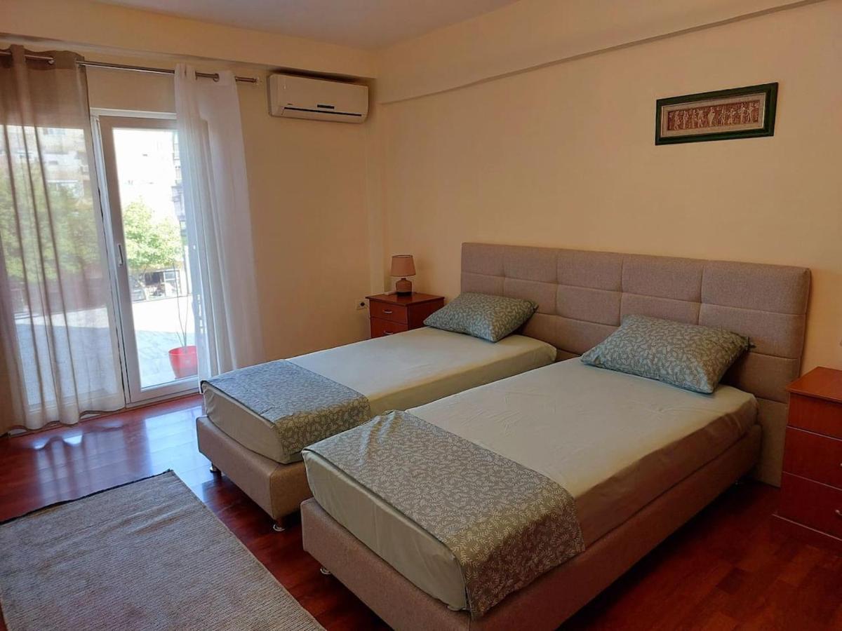 Solaris Guest House Shkodër Екстериор снимка