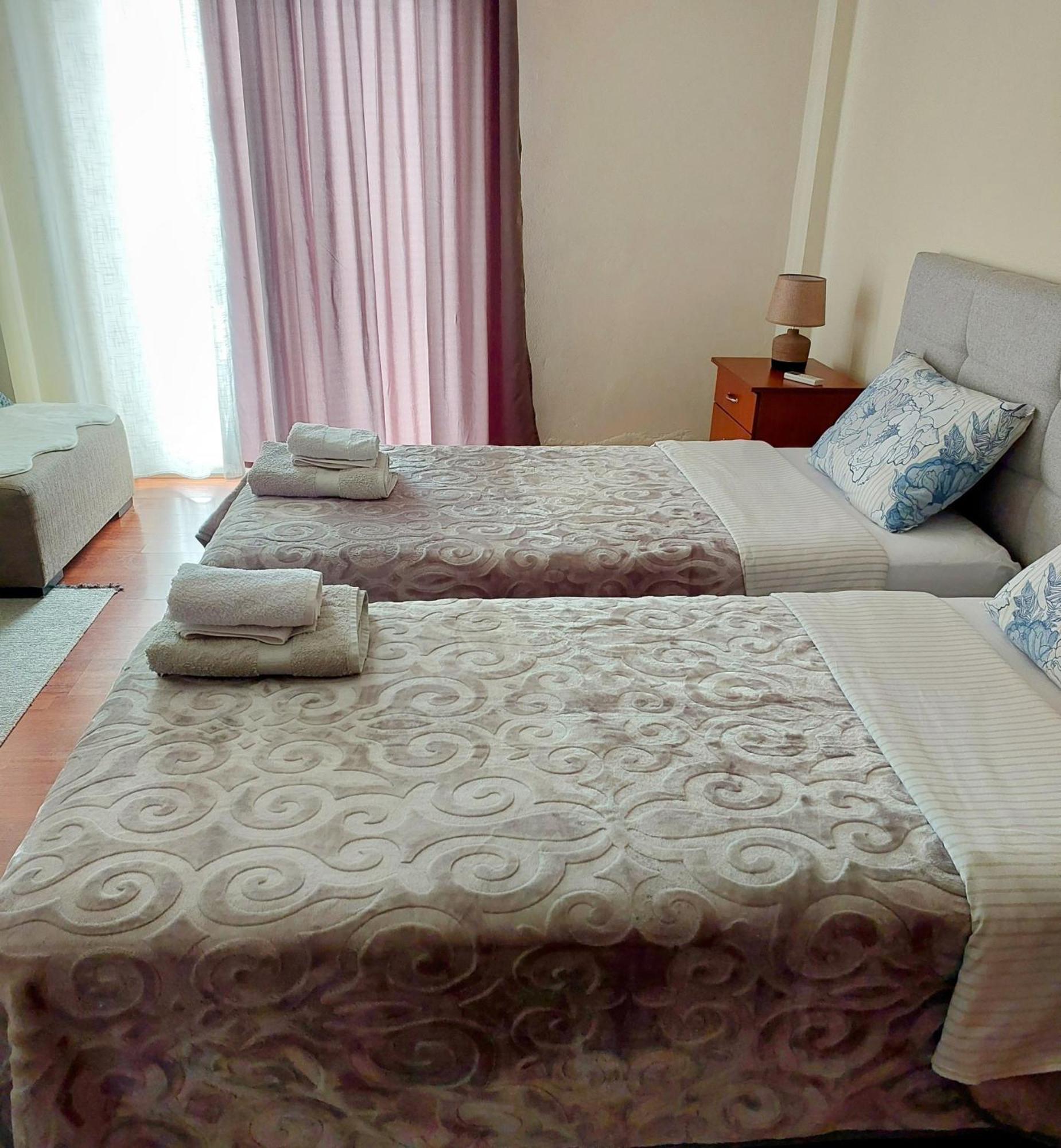 Solaris Guest House Shkodër Екстериор снимка